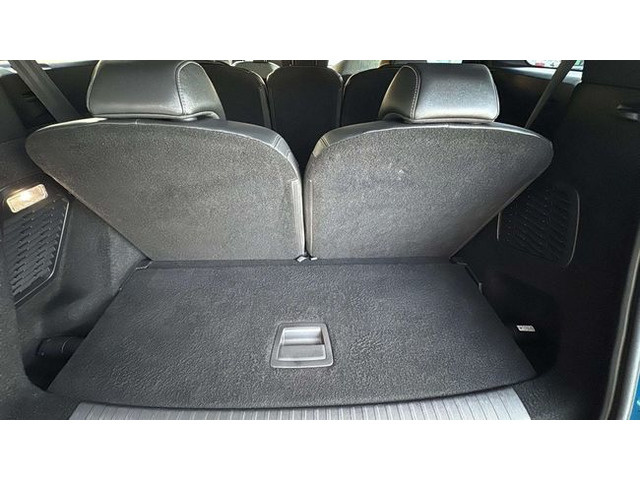 Peugeot5008 Hybrid 1.2 Allure eDCS6 107 kW (145 CV) Vehículo usado en Barcelona - 18