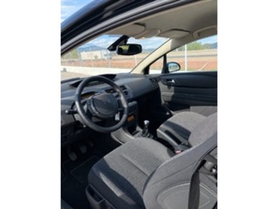 Citroen C4 1.6 16v Collection 80 kW (110 CV) Citroen C4 1.6 16v Collection 80 kW (110 CV)