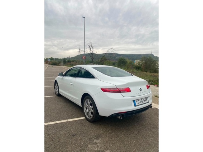 RenaultLaguna Coupe 2.0 dCi Emotion Plus 110 kW (150 CV) Vehículo usado en Barcelona - 4 RenaultLaguna Coupe 2.0 dCi Emotion Plus 110 kW (150 CV) Vehículo usado en Barcelona - 4
