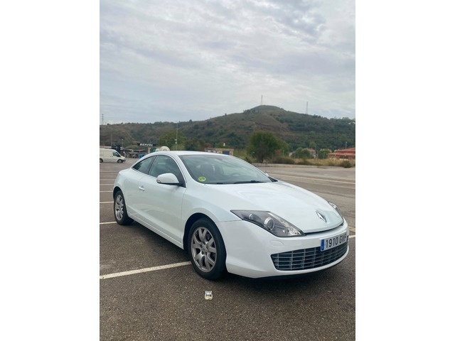 RenaultLaguna Coupe 2.0 dCi Emotion Plus 110 kW (150 CV) Vehículo usado en Barcelona - 5