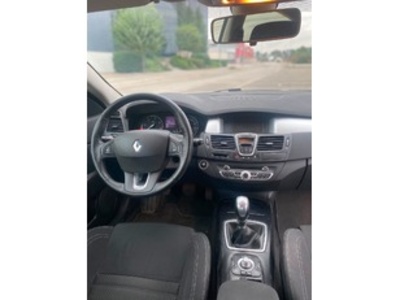 Renault Laguna Coupe 2.0 dCi Emotion Plus 110 kW (150 CV) Renault Laguna Coupe 2.0 dCi Emotion Plus 110 kW (150 CV)