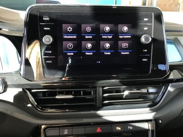 VolkswagenT-Roc Dark Line 1.0 TSI 85 kW (115 CV)11