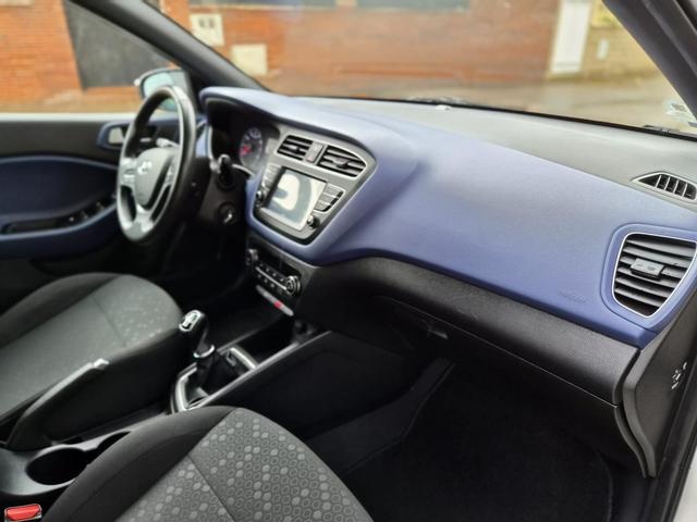 Hyundaii20 Active 1.0 TGDI Tecno 74 kW (100 CV) Vehículo usado en Barcelona - 17