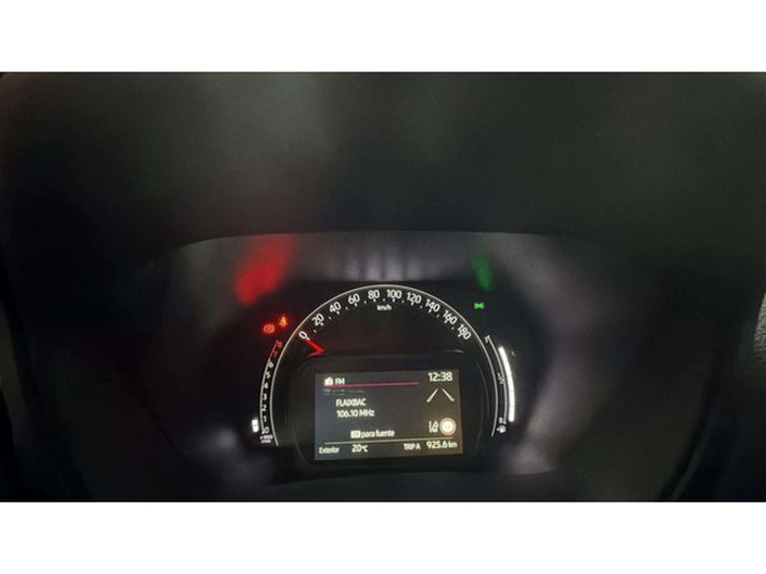 ToyotaAygo X Cross 1.0 VVT-I Play 53 kW (72 CV) Vehículo usado en Barcelona - 13 ToyotaAygo X Cross 1.0 VVT-I Play 53 kW (72 CV) Vehículo usado en Barcelona - 13