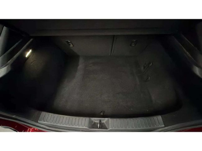MazdaCX-30 2.0 Skyactiv-X Zenith 132 kW (180 CV) Vehículo usado en Barcelona - 17 MazdaCX-30 2.0 Skyactiv-X Zenith 132 kW (180 CV) Vehículo usado en Barcelona - 17