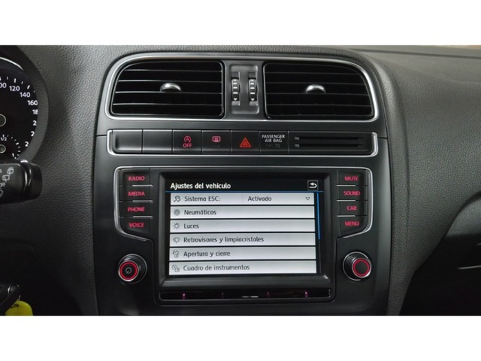 VolkswagenPolo Advance 1.2 TSI BMT 66 kW (90 CV) Vehículo usado en Barcelona - 26 VolkswagenPolo Advance 1.2 TSI BMT 66 kW (90 CV) Vehículo usado en Barcelona - 26