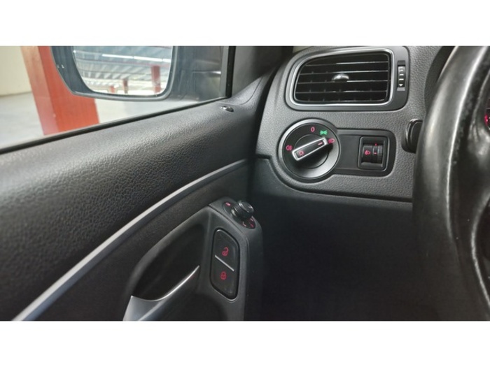VolkswagenPolo Advance 1.2 TSI BMT 66 kW (90 CV) Vehículo usado en Barcelona - 31 VolkswagenPolo Advance 1.2 TSI BMT 66 kW (90 CV) Vehículo usado en Barcelona - 31