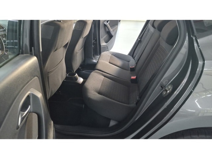 VolkswagenPolo Advance 1.2 TSI BMT 66 kW (90 CV) Vehículo usado en Barcelona - 39 VolkswagenPolo Advance 1.2 TSI BMT 66 kW (90 CV) Vehículo usado en Barcelona - 39