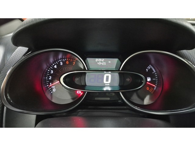RenaultClio Zen TCe 66 kW (90 CV) Vehículo usado en Barcelona - 13