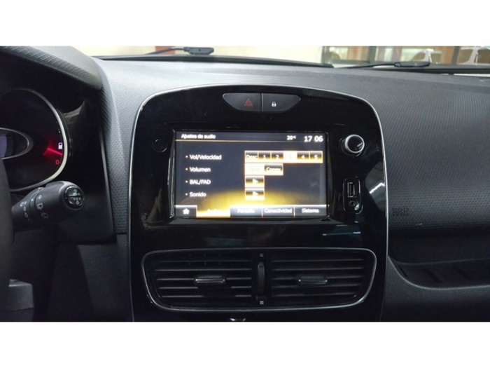 RenaultClio Zen TCe 66 kW (90 CV) Vehículo usado en Barcelona - 22 RenaultClio Zen TCe 66 kW (90 CV) Vehículo usado en Barcelona - 22