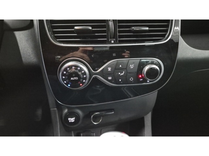 RenaultClio Zen TCe 66 kW (90 CV) Vehículo usado en Barcelona - 23 RenaultClio Zen TCe 66 kW (90 CV) Vehículo usado en Barcelona - 23