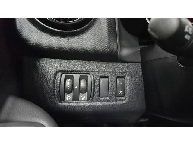 RenaultClio Zen TCe 66 kW (90 CV) Vehículo usado en Barcelona - 27