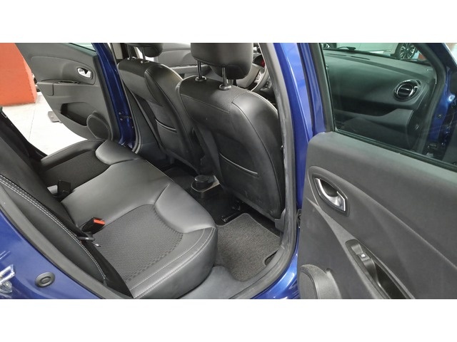 RenaultClio Zen TCe 66 kW (90 CV) Vehículo usado en Barcelona - 36