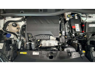 Peugeot 2008 Puretech 100 S&S Active Pack 75 kW (100 CV) Peugeot 2008 Puretech 100 S&S Active Pack 75 kW (100 CV)