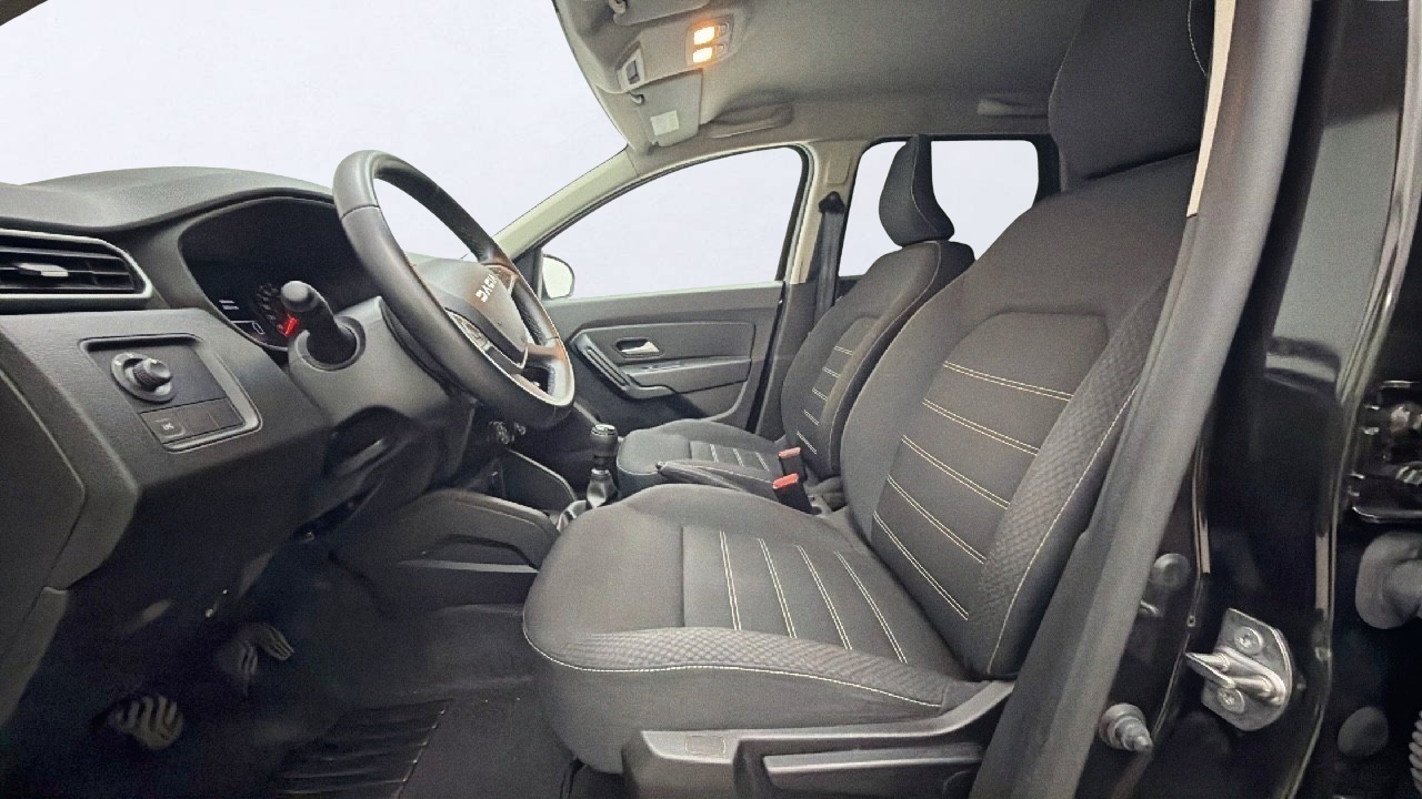 Dacia Duster Expression TCE ECO-G 74 kW (100 CV) - foto 13 de Dacia Duster