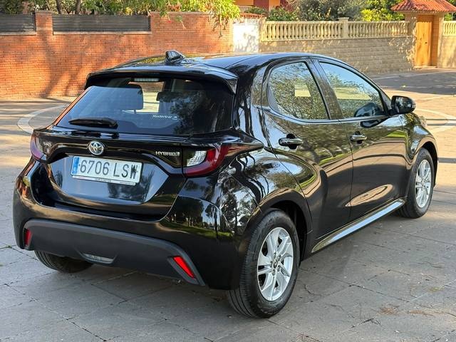 ToyotaYaris 120H Business Plus 85 kW (116 CV) Vehículo usado en Barcelona - 6