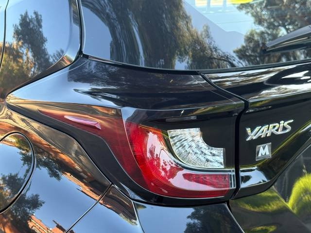 ToyotaYaris 120H Business Plus 85 kW (116 CV) Vehículo usado en Barcelona - 12