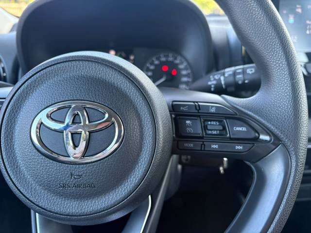 ToyotaYaris 120H Business Plus 85 kW (116 CV) Vehículo usado en Barcelona - 26