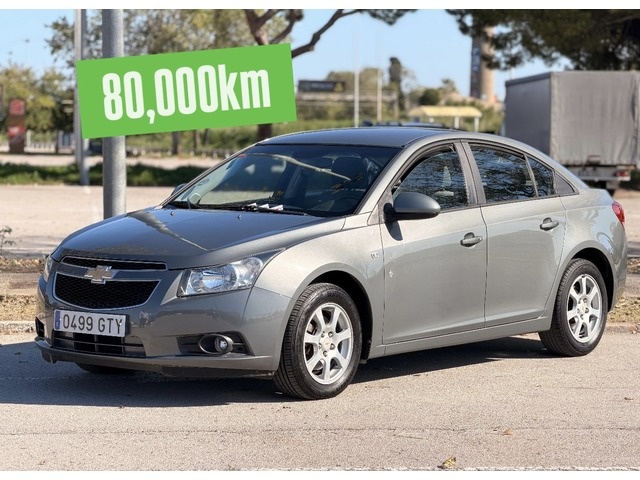 ChevroletCruze 2.0 VCDi 16v LS+ Clima 92 kW (125 CV) Vehículo usado en Barcelona - 1