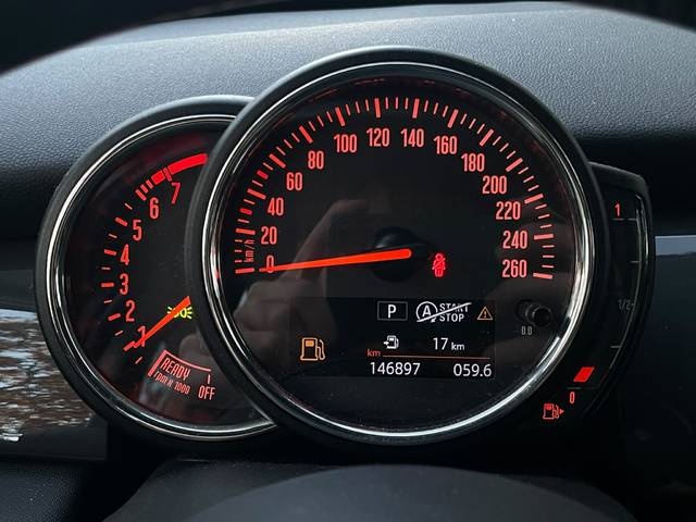 MINIMINI Cooper 5 Puertas 100 kW (136 CV) Vehículo usado en Barcelona - 22