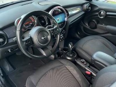 MINI MINI Cooper 5 Puertas 100 kW (136 CV) MINI MINI Cooper 5 Puertas 100 kW (136 CV)