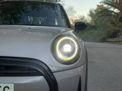 MINI MINI Cooper 5 Puertas 100 kW (136 CV) MINI MINI Cooper 5 Puertas 100 kW (136 CV)