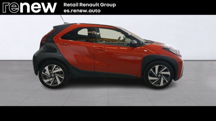 Toyota Aygo X Cross 1.0 VVT-I Play 53 kW (72 CV) - foto 4 de Toyota Aygo X Cross Toyota Aygo X Cross 1.0 VVT-I Play 53 kW (72 CV) - foto 4 de Toyota Aygo X Cross
