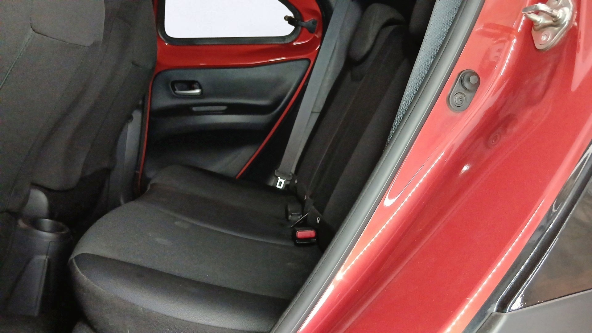 Toyota Aygo X Cross 1.0 VVT-I Play 53 kW (72 CV) - foto 9 de Toyota Aygo X Cross