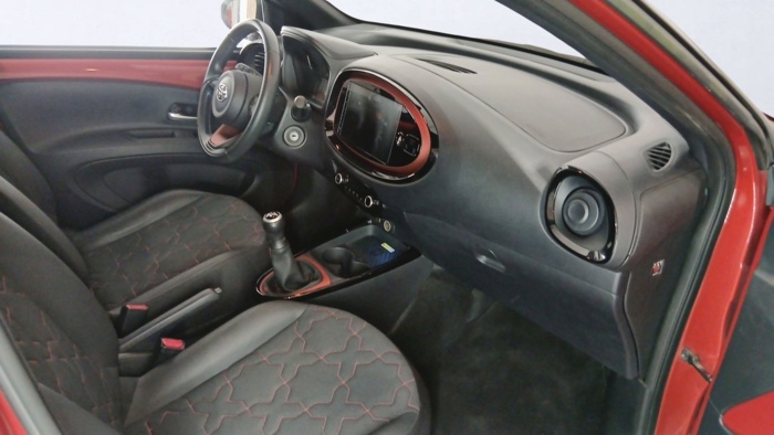 Toyota Aygo X Cross 1.0 VVT-I Play 53 kW (72 CV) - foto 11 de Toyota Aygo X Cross Toyota Aygo X Cross 1.0 VVT-I Play 53 kW (72 CV) - foto 11 de Toyota Aygo X Cross