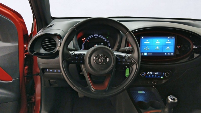 Toyota Aygo X Cross 1.0 VVT-I Play 53 kW (72 CV) - foto 13 de Toyota Aygo X Cross Toyota Aygo X Cross 1.0 VVT-I Play 53 kW (72 CV) - foto 13 de Toyota Aygo X Cross