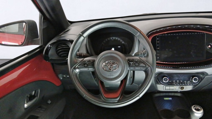 Toyota Aygo X Cross 1.0 VVT-I Play 53 kW (72 CV) - foto 14 de Toyota Aygo X Cross Toyota Aygo X Cross 1.0 VVT-I Play 53 kW (72 CV) - foto 14 de Toyota Aygo X Cross