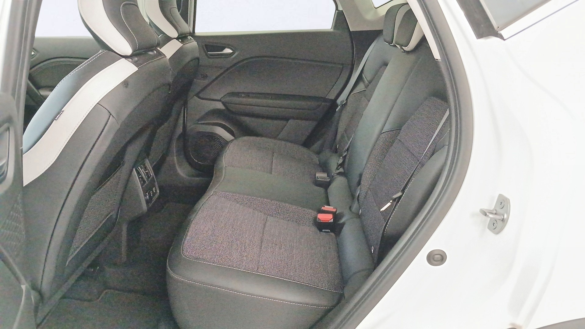 Renault Captur Techno E-Tech PHEV 118 kW (160 CV) - foto 9 de Renault Captur