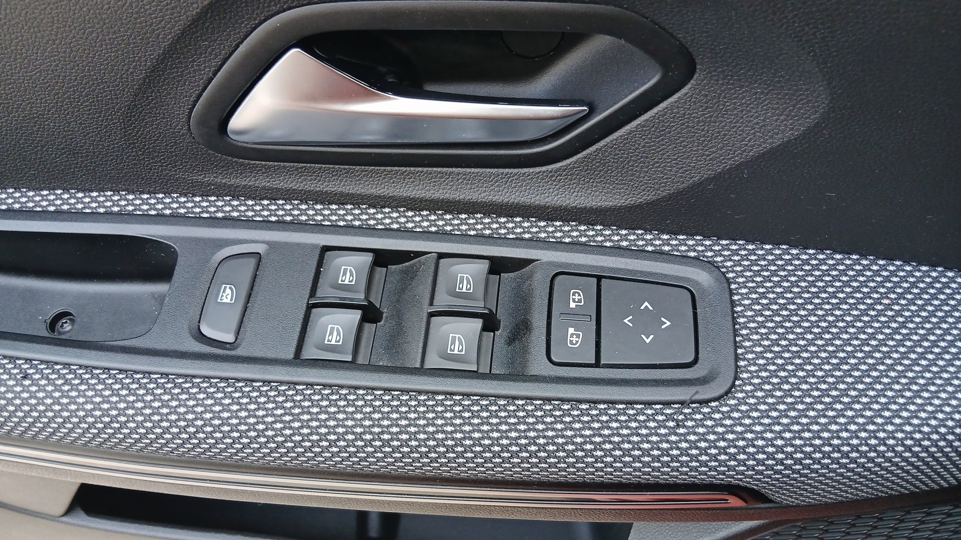 Dacia Jogger Serie Limitada Extreme Go TCe 81 kW (110 CV) 7 Plazas - foto 20 de Dacia Jogger