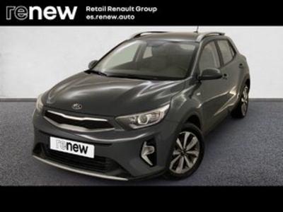 Kia Stonic 1.2 DPi Concept 62 kW (84 CV) Gris segunda mano en Madrid Kia Stonic 1.2 DPi Concept 62 kW (84 CV) Gris segunda mano en Madrid