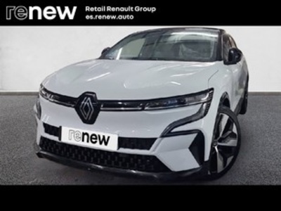 Renault Megane E-Tech Techno EV60 160 kW (218 CV) optimum charge Blanco segunda mano en Madrid Renault Megane E-Tech Techno EV60 160 kW (218 CV) optimum charge Blanco segunda mano en Madrid