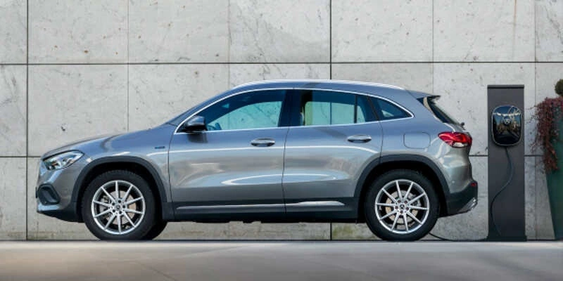 El nuevo Mercedes-Benz GLA cuenta con una mecánica más eficiente
