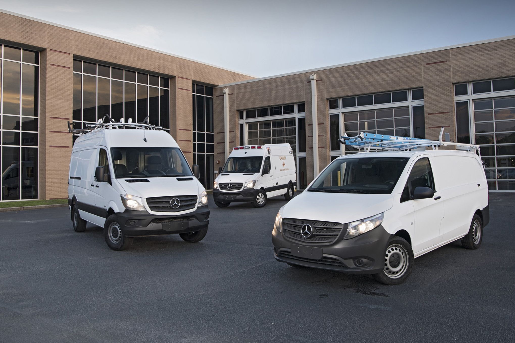 Mercedes-Benz Vans Solutions: furgonetas carrozadas, listas para llevar