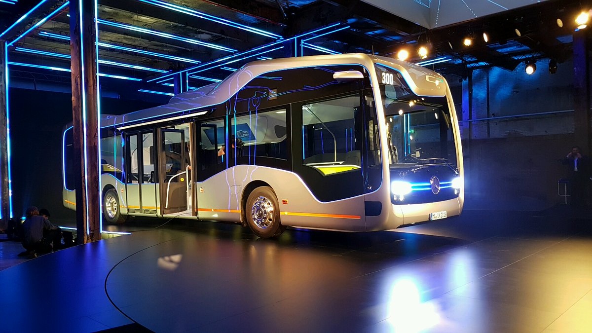 Mercedes-Benz el autobús del futuro eléctrico y autónomo