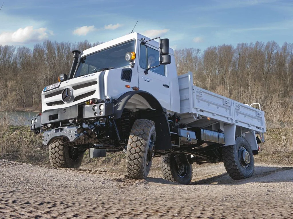 Camión Mercedes-Benz Unimog