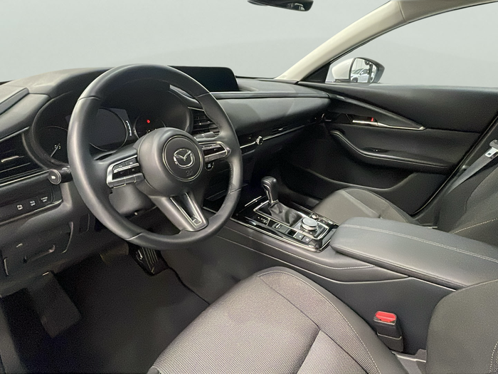 Mazda CX-30 2.0 e-Skyactiv-G Zenith Black Safety AT 90 kW (122 CV) Vehículo usado en Lleida Mazda CX-30 2.0 e-Skyactiv-G Zenith Black Safety AT 90 kW (122 CV) Vehículo usado en Lleida