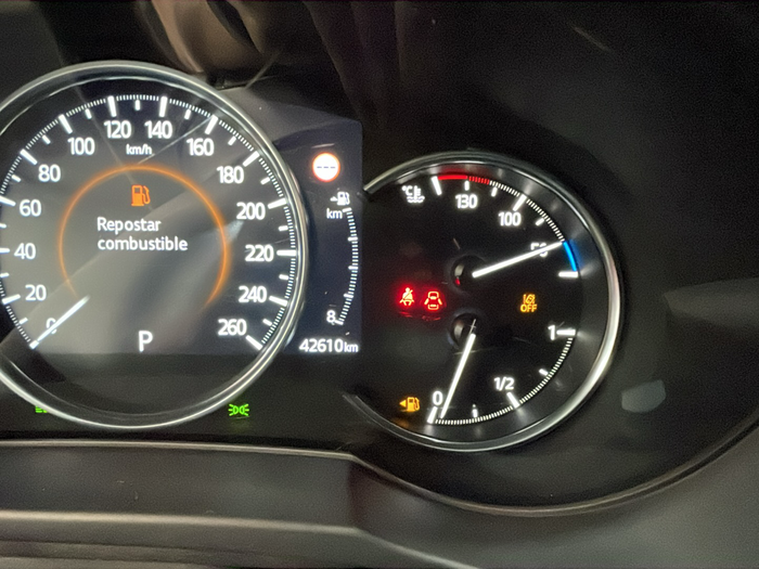 Mazda CX-5 2.0 E-SKYACTIV-G MHEV Advantage AT 121 kW (165 CV) 17 Mazda CX-5 2.0 E-SKYACTIV-G MHEV Advantage AT 121 kW (165 CV) 17