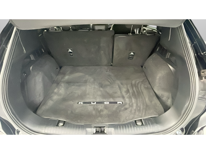 Ford Kuga 2.5 Duratec FHEV ST-Line Auto 132 kW (180 CV) 19 Ford Kuga 2.5 Duratec FHEV ST-Line Auto 132 kW (180 CV) 19
