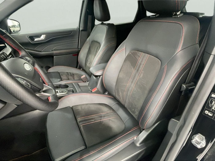 Ford Kuga 2.5 Duratec FHEV ST-Line Auto 132 kW (180 CV) 10 Ford Kuga 2.5 Duratec FHEV ST-Line Auto 132 kW (180 CV) 10