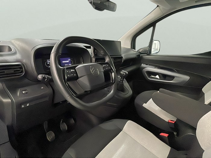 Citroen Berlingo BlueHDi 100 S&S Plus Talla M 75 kW (102 CV) 11 Citroen Berlingo BlueHDi 100 S&S Plus Talla M 75 kW (102 CV) 11