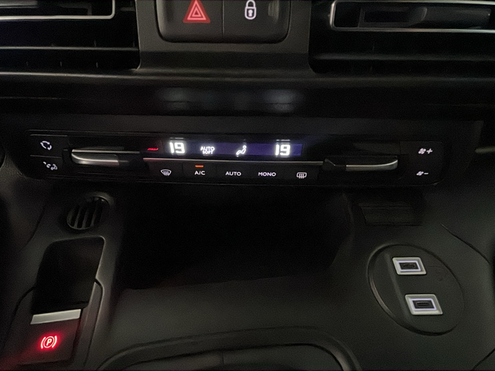 Citroen Berlingo BlueHDi 100 S&S Plus Talla M 75 kW (102 CV) 16 Citroen Berlingo BlueHDi 100 S&S Plus Talla M 75 kW (102 CV) 16