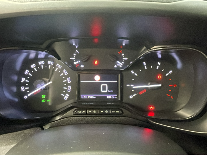 Citroen Berlingo BlueHDi 100 S&S Talla M Feel Business 75 kW (102 CV) Vehículo usado en Lleida Citroen Berlingo BlueHDi 100 S&S Talla M Feel Business 75 kW (102 CV) Vehículo usado en Lleida