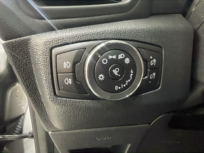 Ford EcoSport 1.0T EcoBoost S&S Active 92 kW (125 CV) 13 Ford EcoSport 1.0T EcoBoost S&S Active 92 kW (125 CV) 13