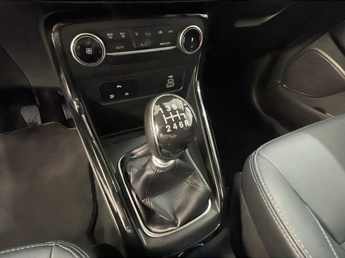 Ford EcoSport 1.0T EcoBoost S&S Active 92 kW (125 CV) 15 Ford EcoSport 1.0T EcoBoost S&S Active 92 kW (125 CV) 15