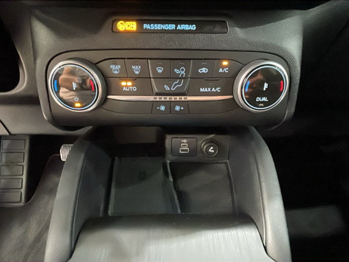 Ford Kuga 2.5 Duratec FHEV ST-Line Auto 140 kW (190 CV) Vehículo usado en Lleida Ford Kuga 2.5 Duratec FHEV ST-Line Auto 140 kW (190 CV) Vehículo usado en Lleida
