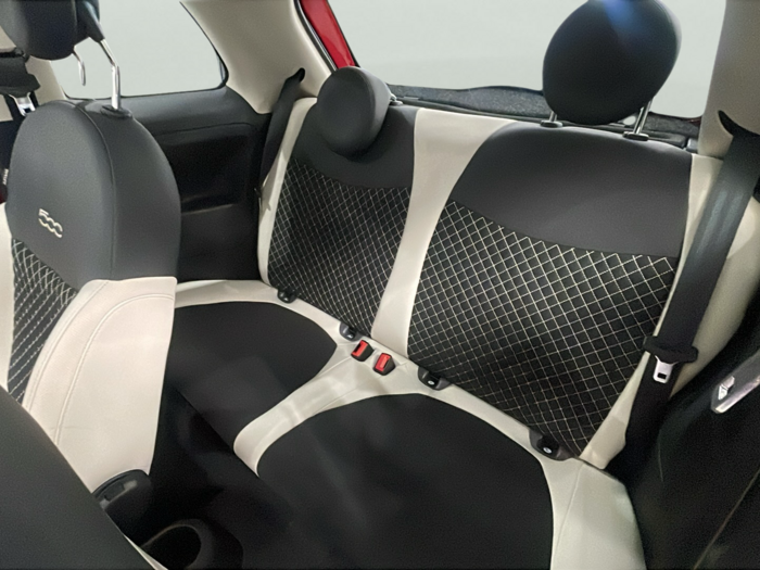 Fiat 500 1.0 Hybrid Dolcevita 51 kW (70 CV) 9 Fiat 500 1.0 Hybrid Dolcevita 51 kW (70 CV) 9